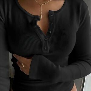 Women’s Black Long Sleeve Button-Front